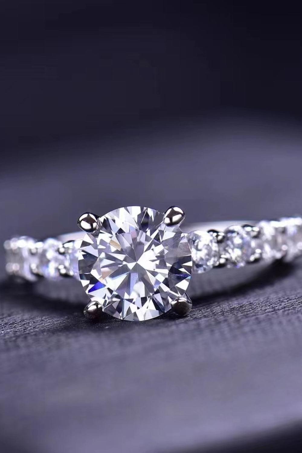 2 Carat 4-Prong Moissanite Ring - Brinxx Couture