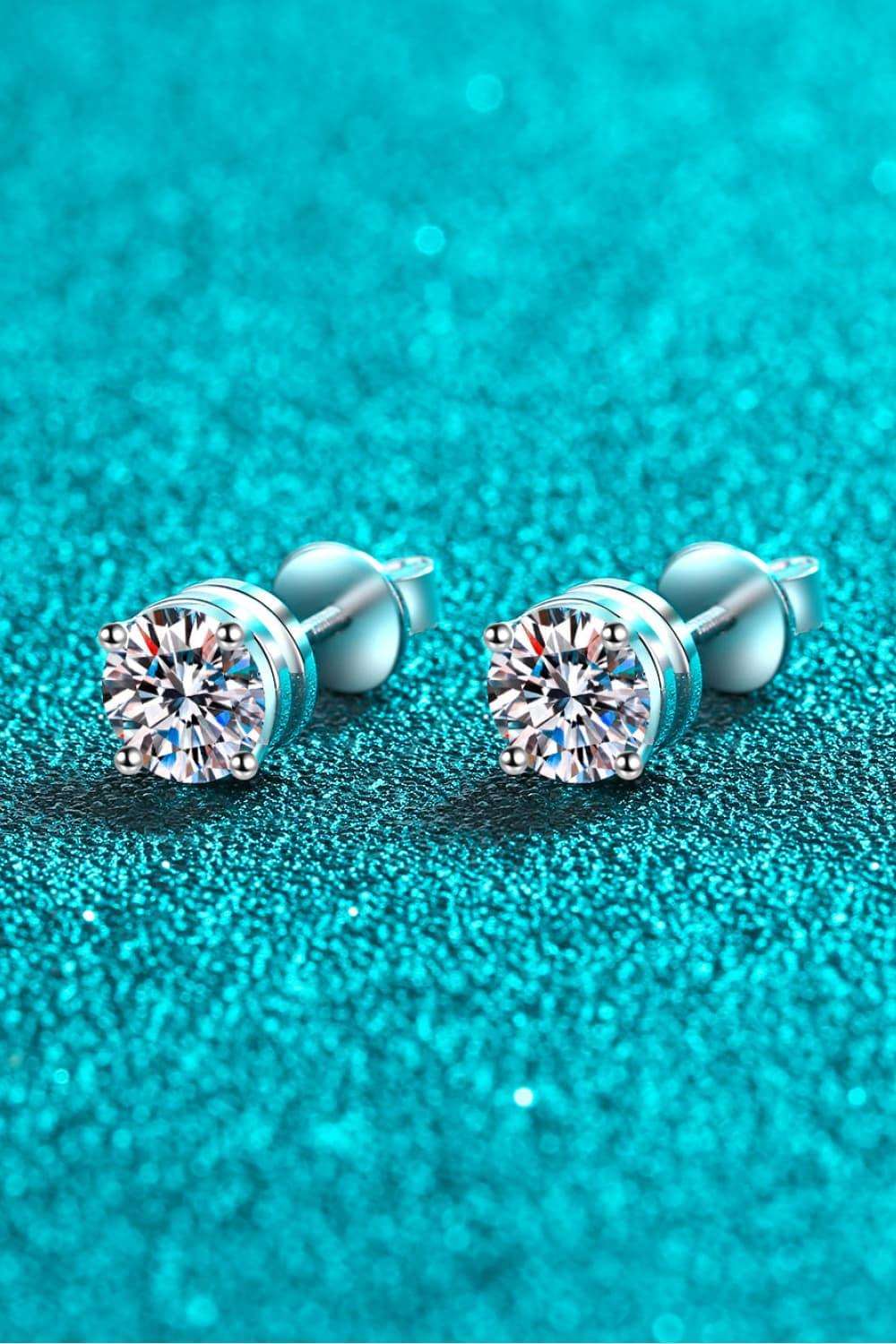 2 Carat Moissanite Stud Earrings - Brinxx Couture