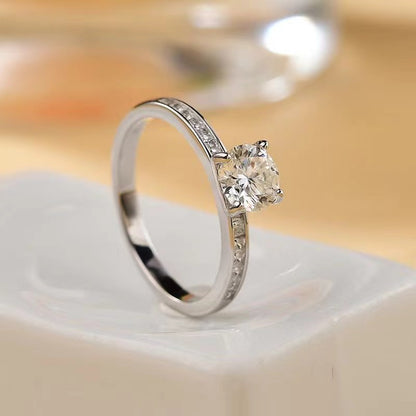 A stylish 2 Carat Moissanite Zircon 925 Sterling Silver Ring for women. this piece adds a touch of elegance to your outfit - Brinxx Couture