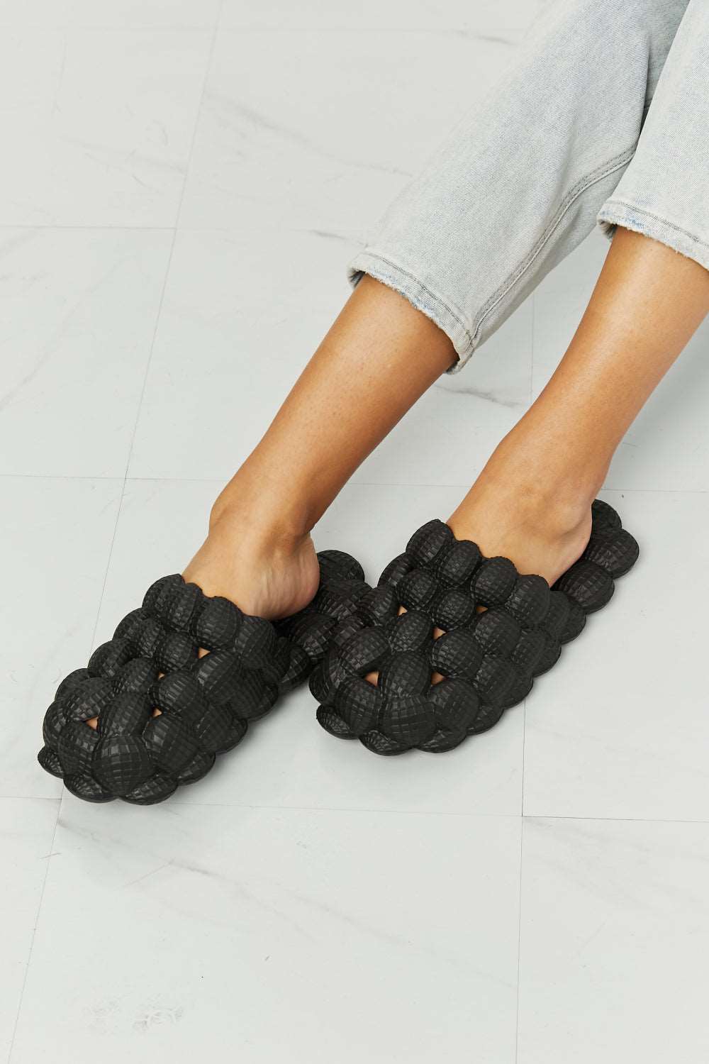 Black Bubble Slides - Brinxx Couture