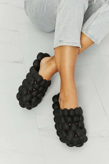 Black Bubble Slides - Brinxx Couture