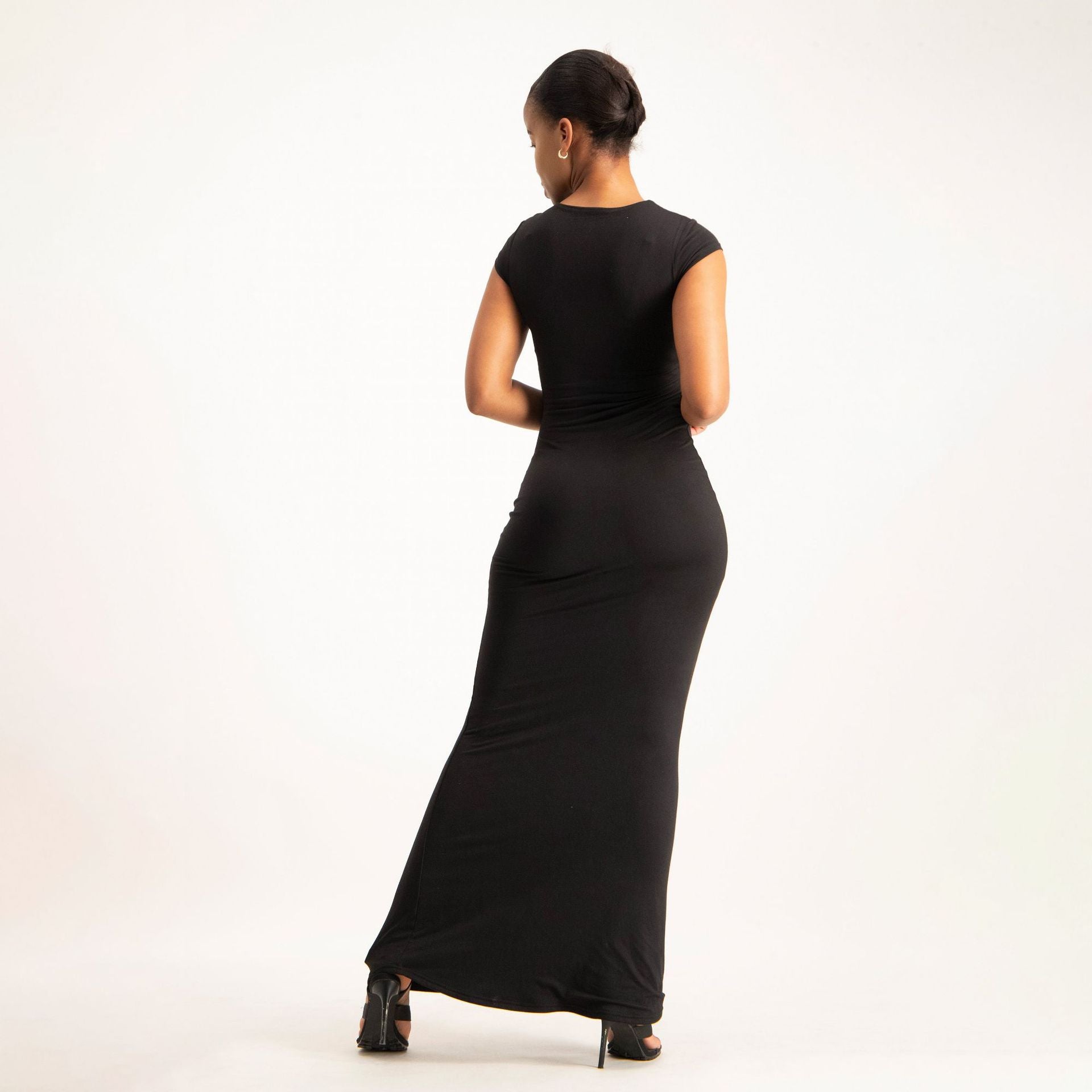 Black Round Neck Pullover Short Sleeve Dress - Brinxx Couture