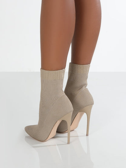 A stylish Knitted Point Toe Stiletto Heels for women. this piece adds a touch of elegance to your outfit - Brinxx Couture