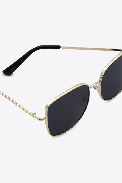 Metal Frame Wayfarer Sunglasses - Brinxx Couture