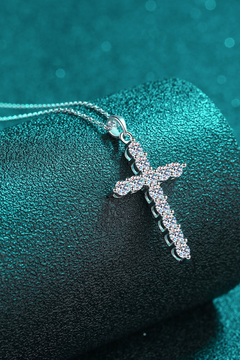 Sterling Silver Cross Moissanite Necklace - Brinxx Couture