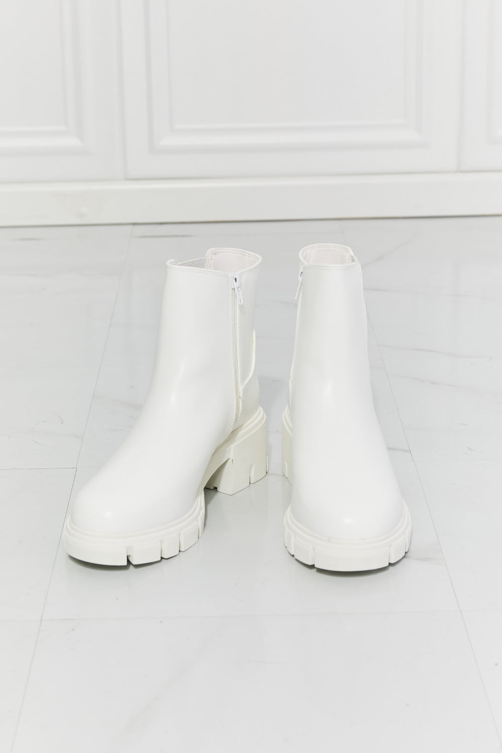 White Zip-Up Chelsea Boots - Brinxx Couture