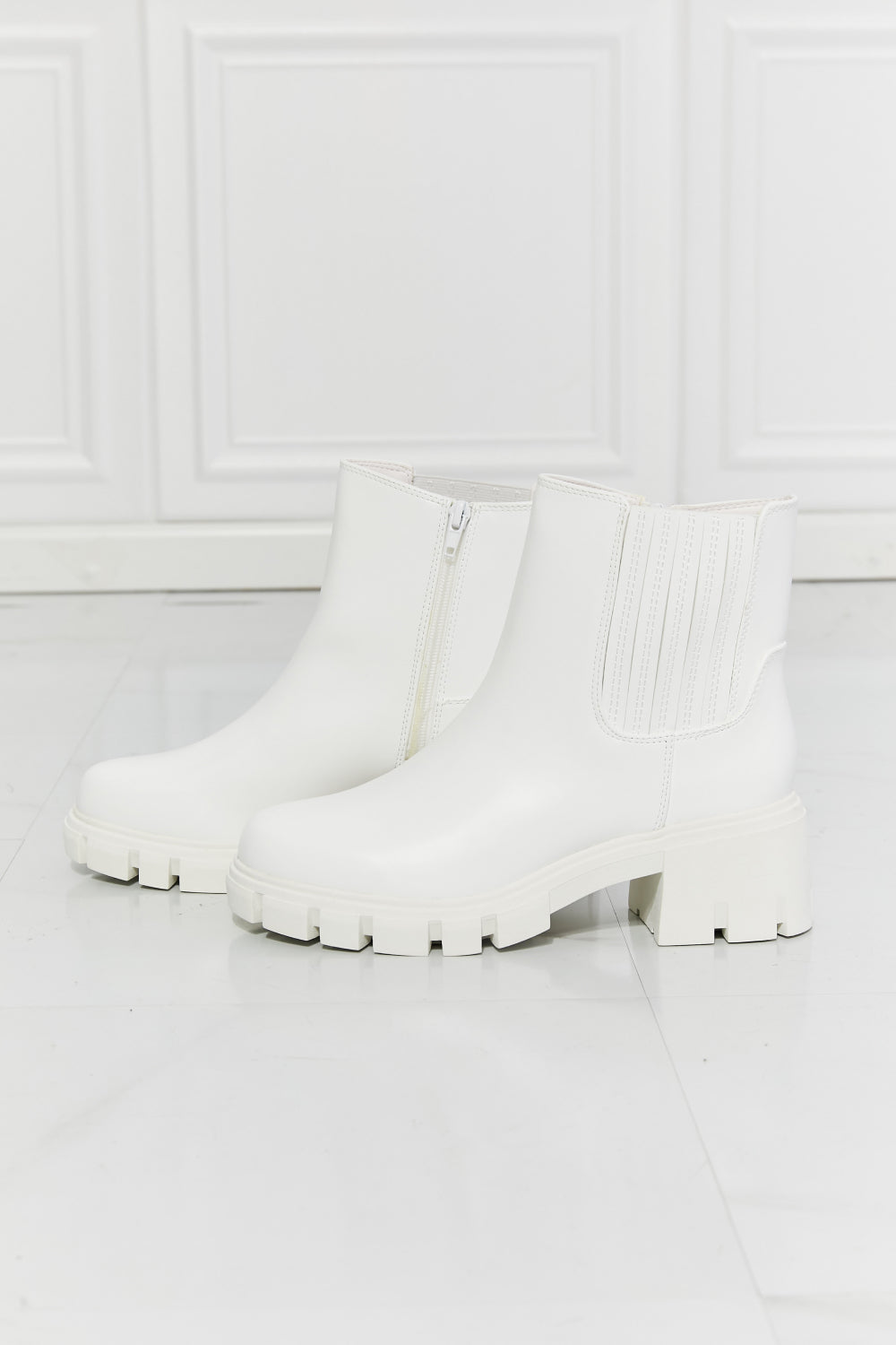 White Zip-Up Chelsea Boots - Brinxx Couture