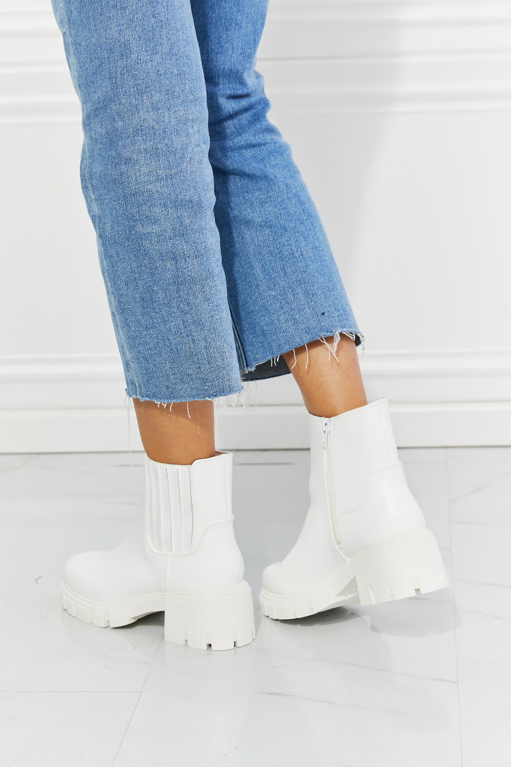 White Zip-Up Chelsea Boots - Brinxx Couture