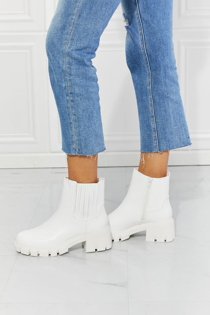 White Zip-Up Chelsea Boots - Brinxx Couture